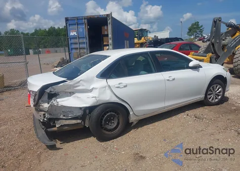 2016 Toyota Camry Le из США, поврежденный, VIN 4T1BF1FKXGU124992